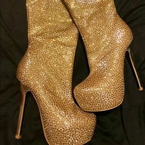 Bella Luna Sexy Gold Rhinestones Boots BRAND NEW